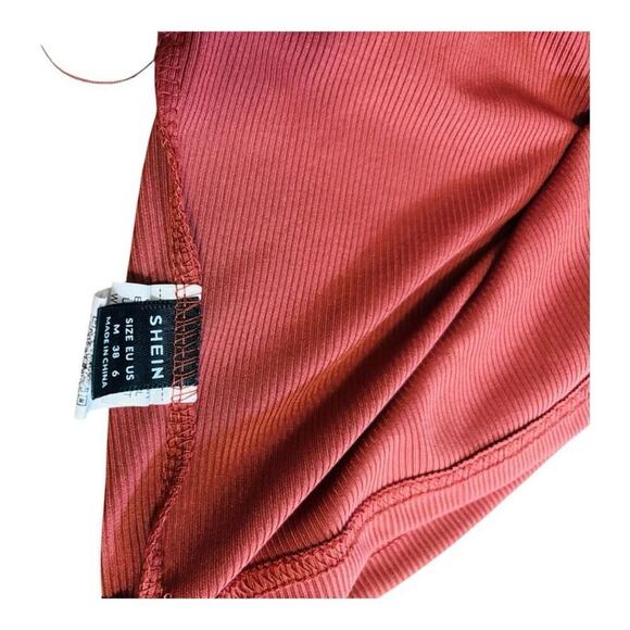 SHEIN Burnt Orange Ribbed Tank Crop top Size M - Picture 3 of 3